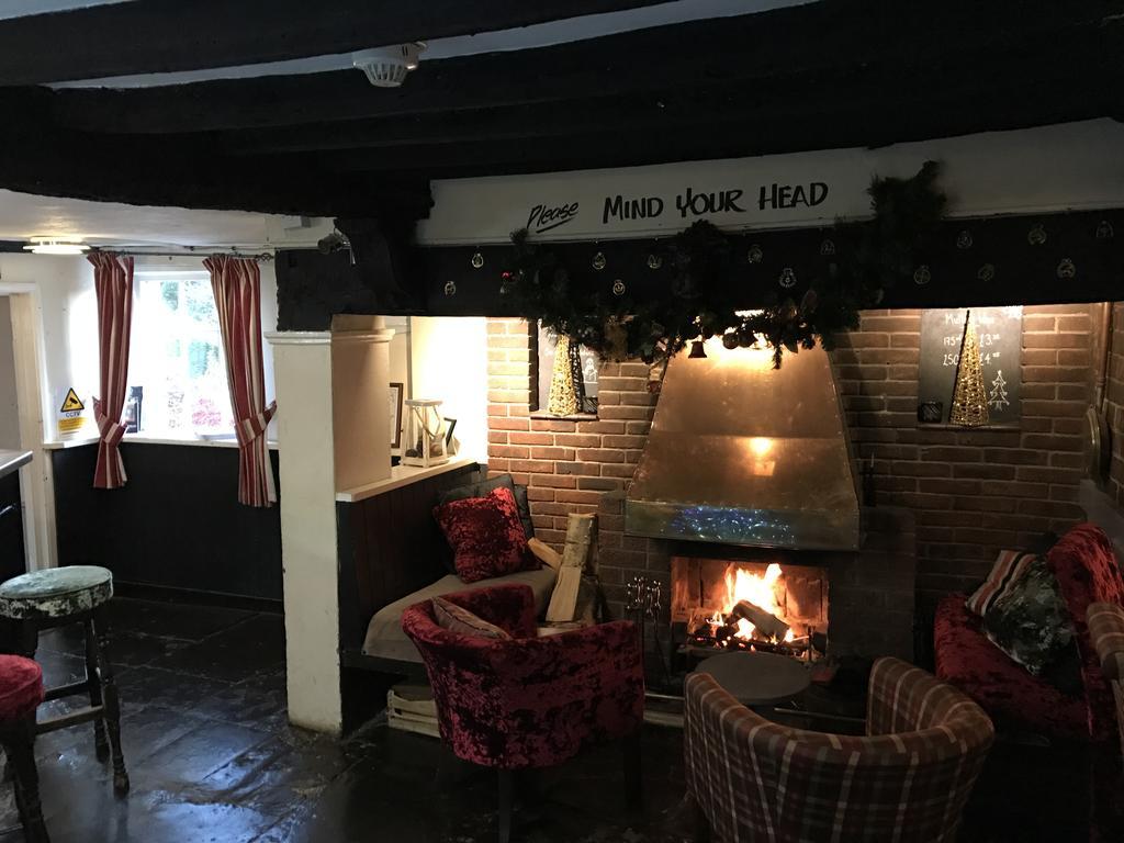 Отель The Bulls Head Inkberrow Экстерьер фото